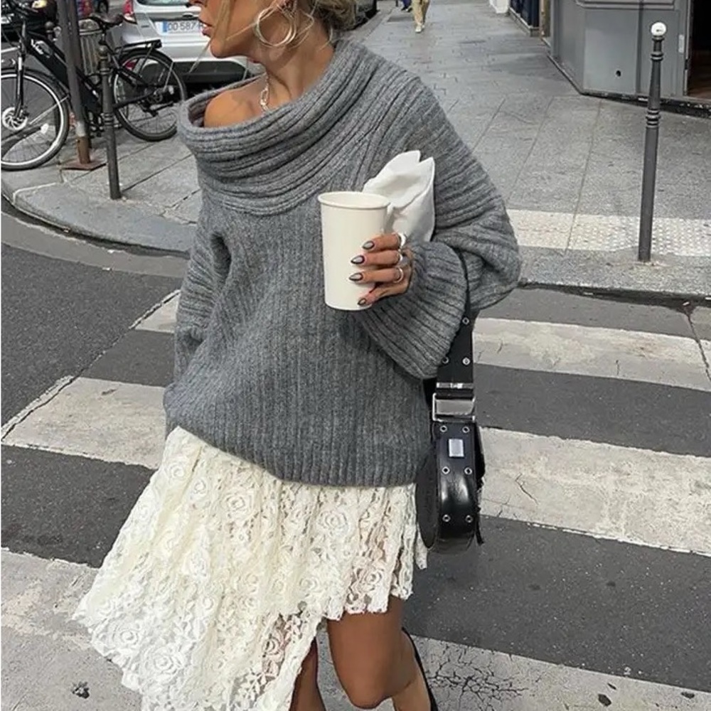 Off shoulder slouchy sweater - Brown